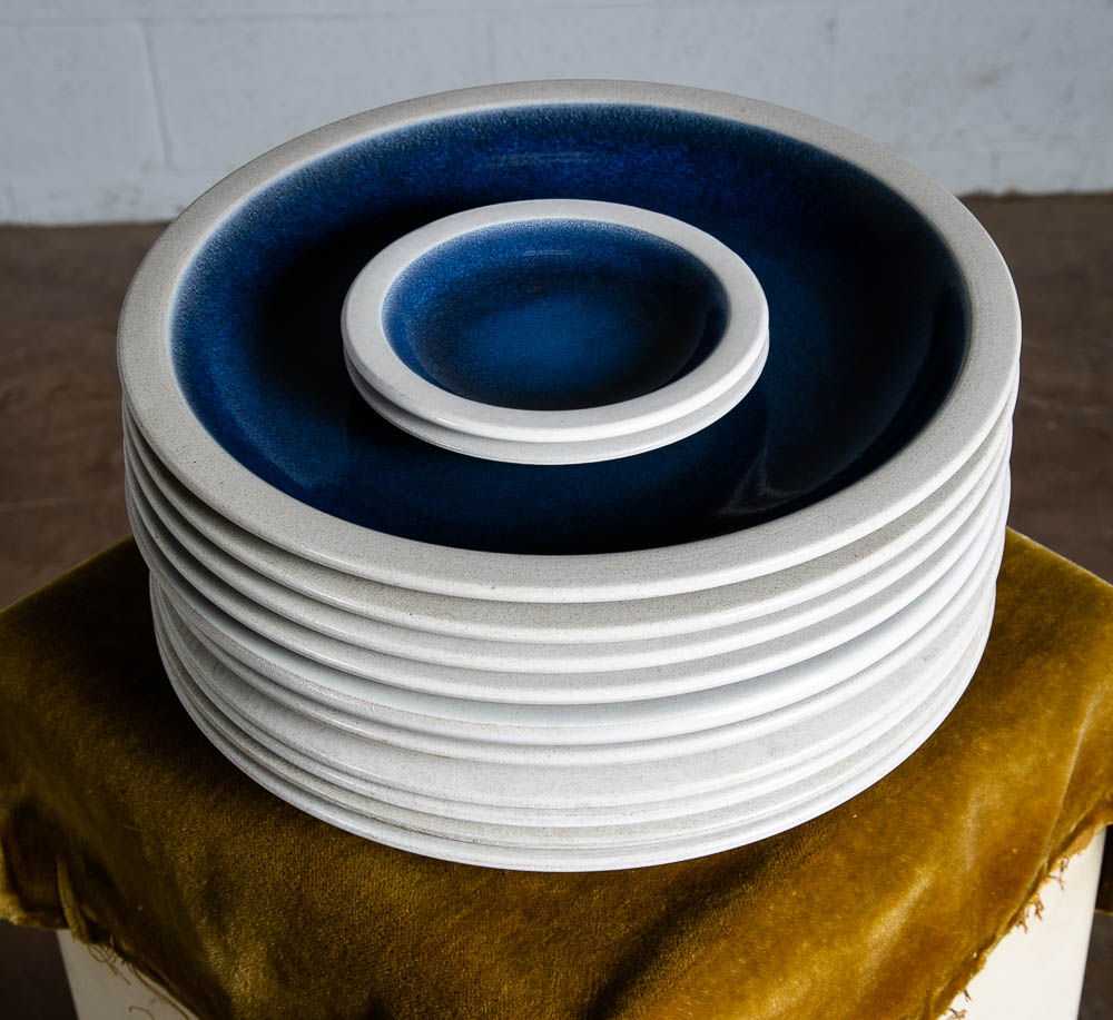 Mid Century Modern 15 Plate Set Ceramics Edith Heath Dinner Blue Rim Moonstone - Image 9
