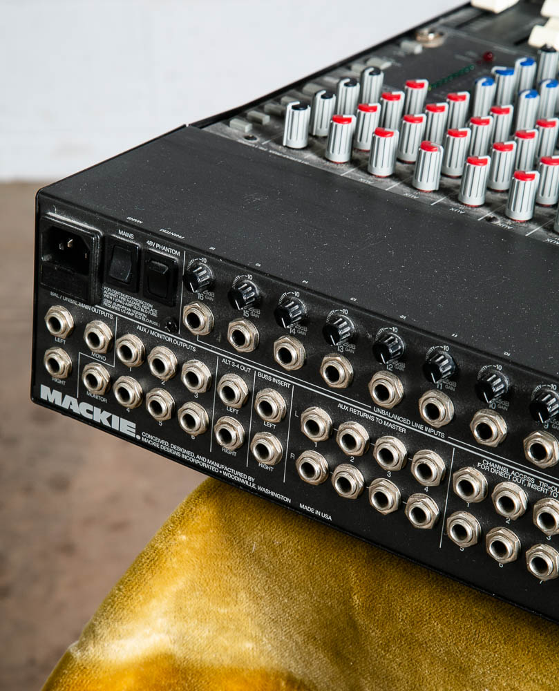 16 Channel Mic / Line Mixer Mackie Designs CR-1604 Black Vintage Audio Gear Asis - Image 2
