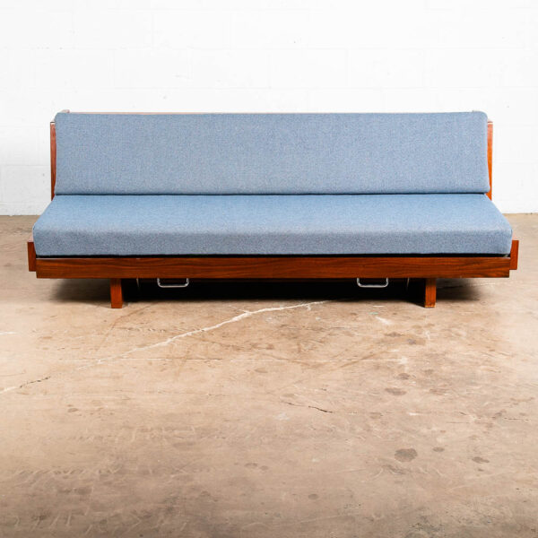 Mid Century Danish Modern Daybed Sofa Hans Wegner Getema GE77 Teak Denmark Blue - Image 3