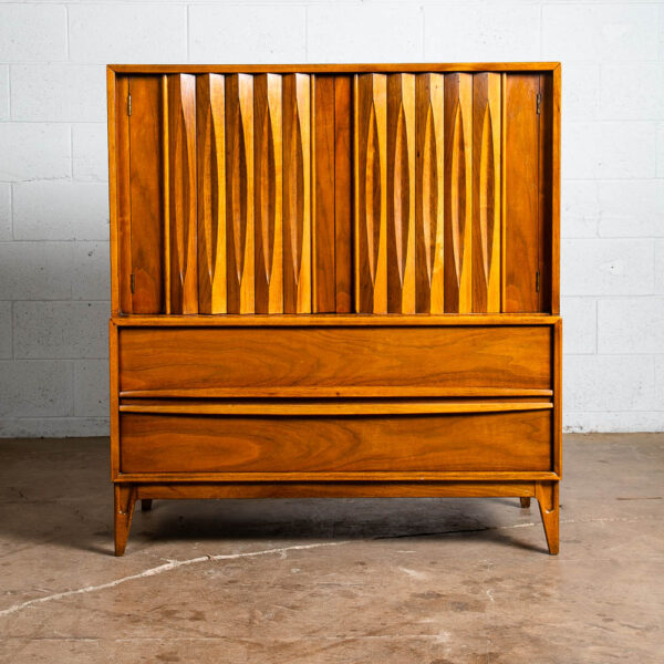 Mid Century Modern Dresser Highboy 5 Drawer Thomasville Sculpted Walnut Broyhill