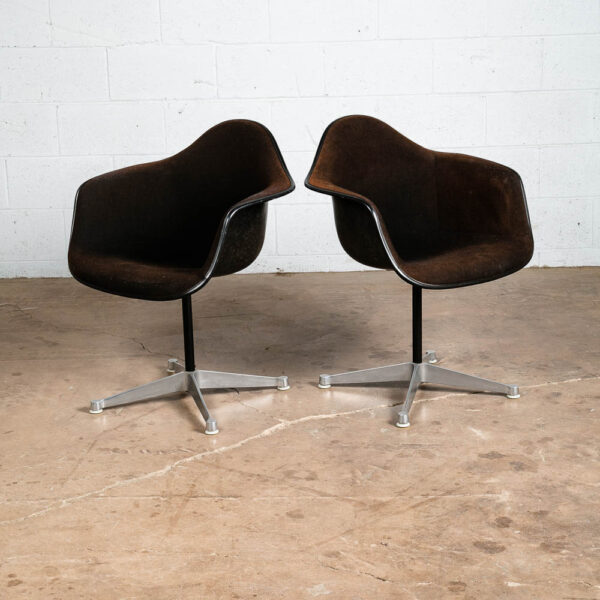 Mid Century Modern Lounge Chairs 2 Ray Eames Herman Miller Brown Black Arm Shell