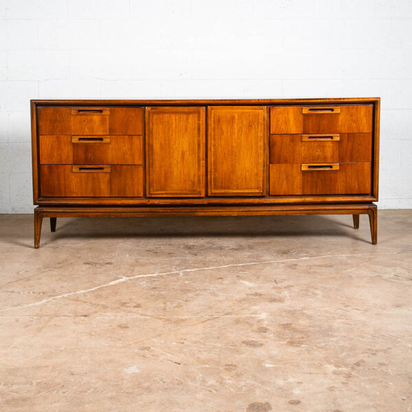 Mid Century Modern Dresser Credenza Walnut United Furniture 9 Drawer Vintage NM - Image 2