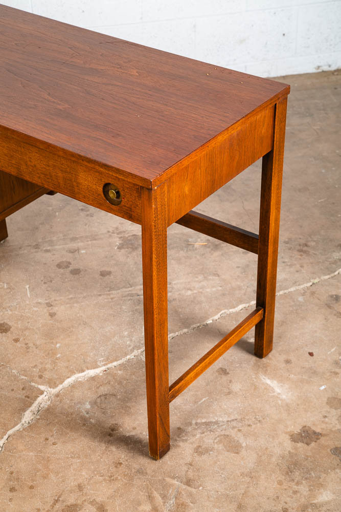 Mid Century Modern Desk Walnut Executive Office 3 Drawer United Furniture - Image 7