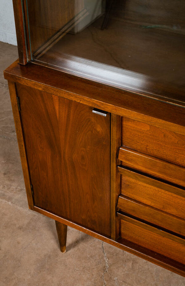 Mid Century Modern China Cabinet Hutch Bassett Walnut Display Vintage Drawers - Image 11