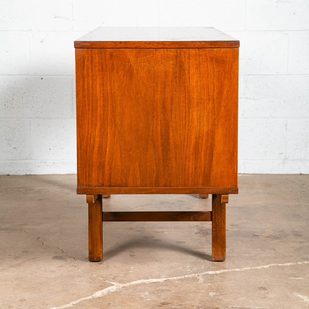 Mid Century Modern Desk Walnut Executive Office 3 Drawer United Furniture - Image 4