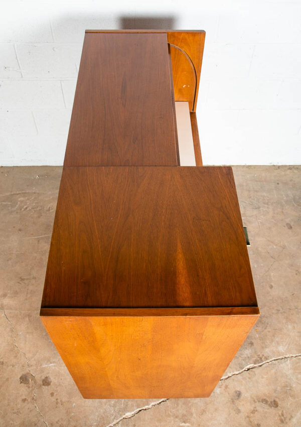 Mid Century Modern Desk Mainline Hooker Roll Top Walnut Tambour Door Secretary M - Image 5