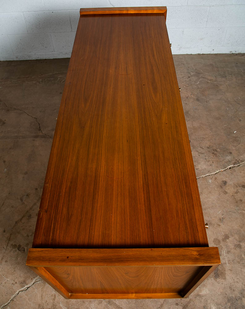Mid Century Modern Dresser Credenza 8 Drawer Brown Saltman Walnut John Keal Mcm - Image 6