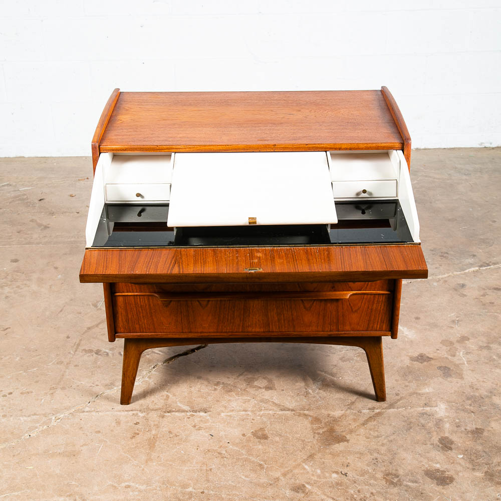 Mid Century Danish Modern Desk Vanity Office Teak 6 Drawer Vintage Denmark - Image 6