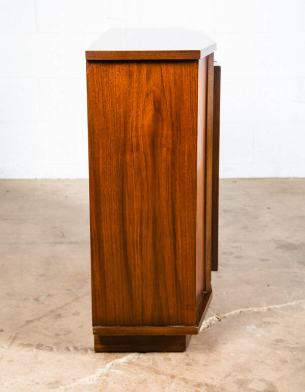 Mid Century Modern Compact Credenza Cabinet Entry Walnut Mcm Doors Broyhill Mcm - Image 3