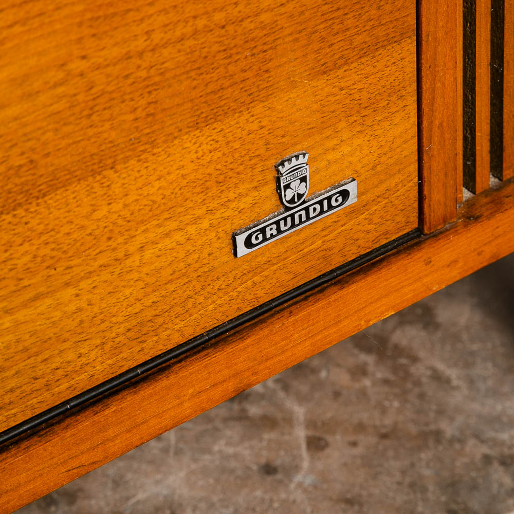 Mid Century Danish Modern Stereo Console Grundig Teak Record Player Radio Hifi - Image 8