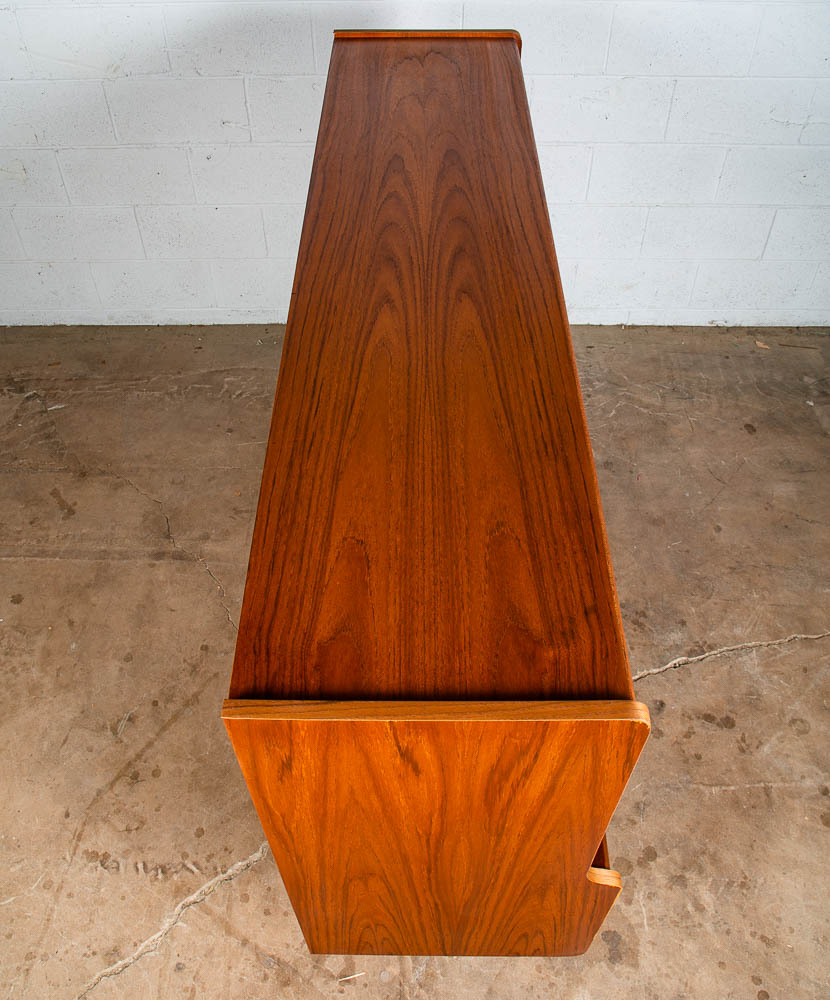 Mid Century Danish Modern Credenza Highboard Teak Sliding Doors Bar Mobler Mcm - Image 6