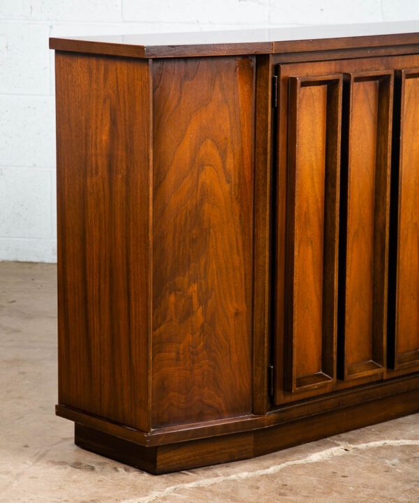 Mid Century Modern Compact Credenza Cabinet Entry Walnut Mcm Doors Broyhill Mcm - Image 10