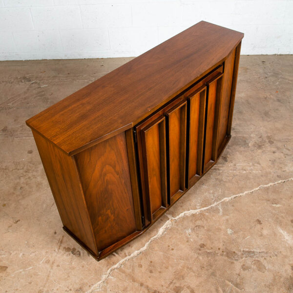 Mid Century Modern Compact Credenza Cabinet Entry Walnut Mcm Doors Broyhill Mcm - Image 6