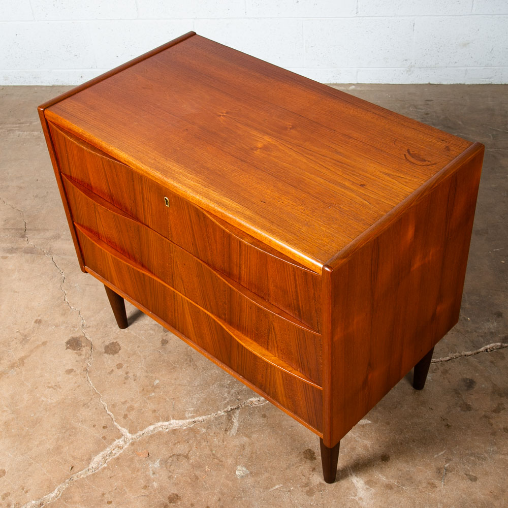 Mid Century Danish Modern Chest Drawers Dresser 3 drawer Teak Wood Denmark Table - Image 8