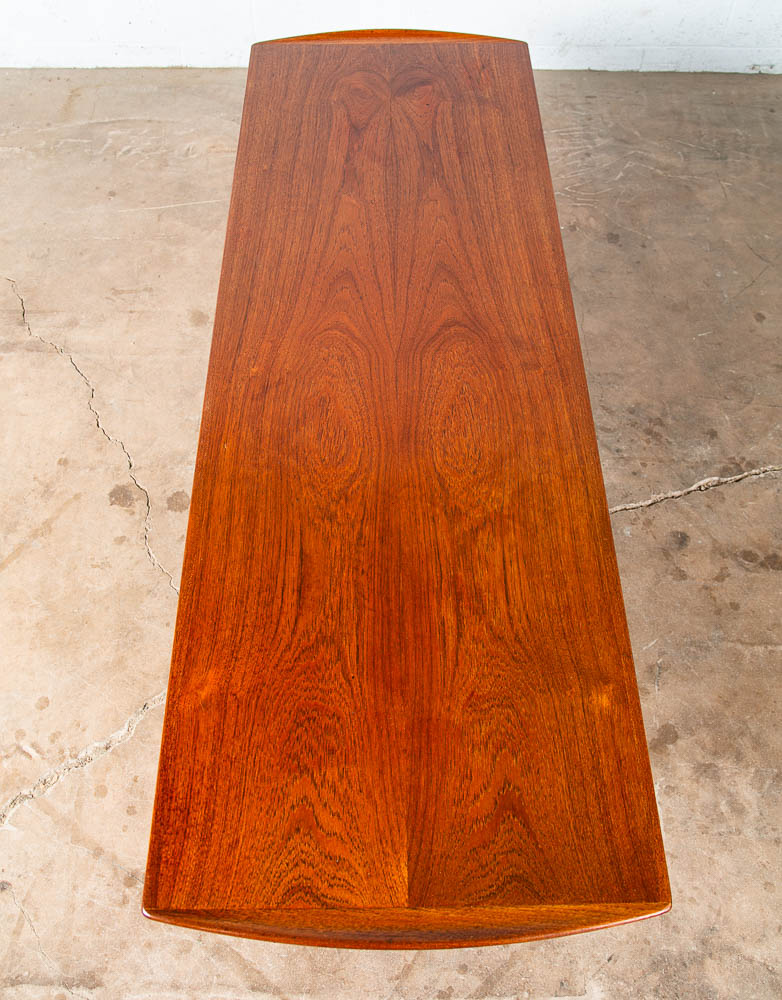Mid Century Danish Modern Coffee Table Surfboard Shelf Teak Henning Kjaernulf NM - Image 4