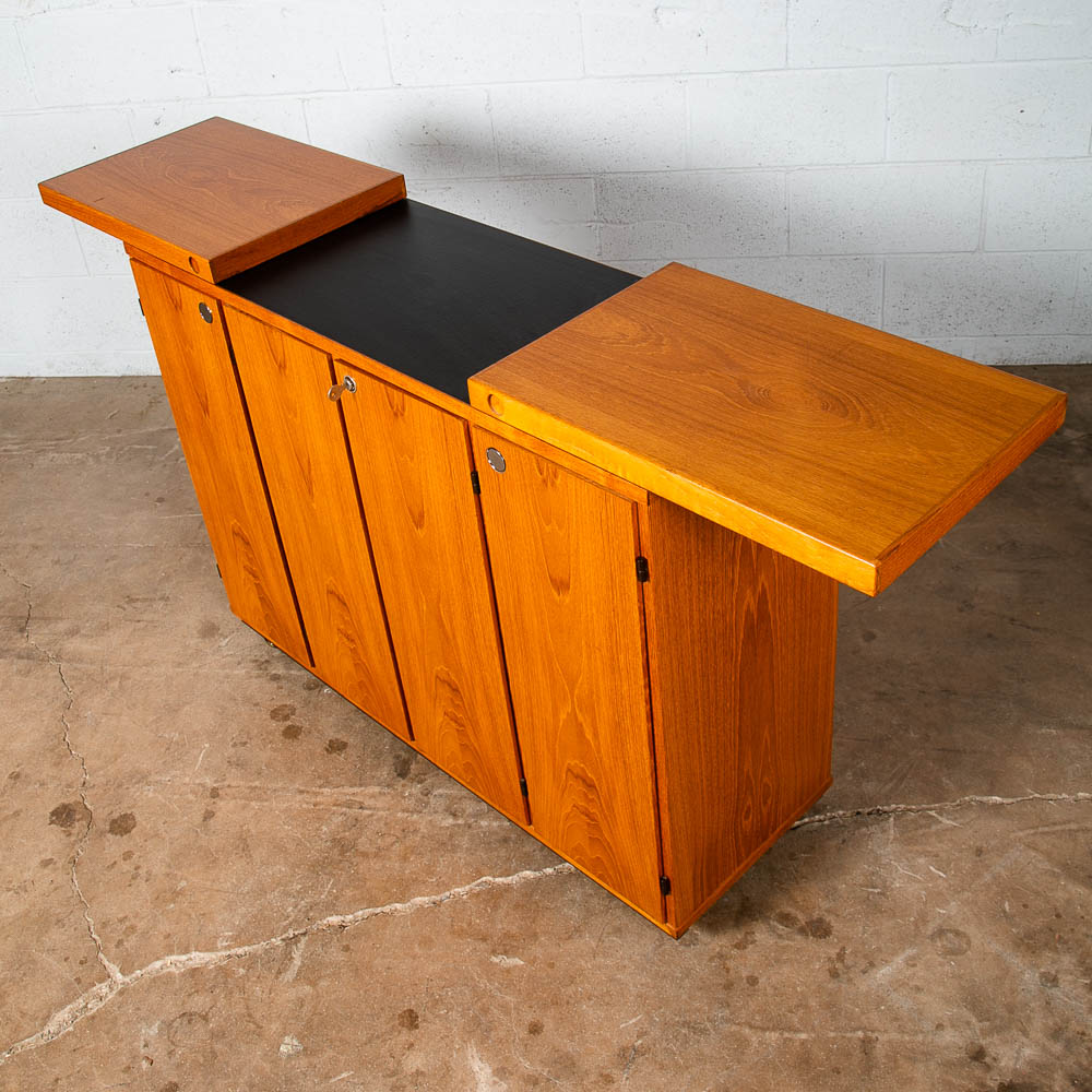 Mid Century Modern Bar Cart Cabinet Dyrlund Liquor Teak Storage Rolling Glass NM - Image 2