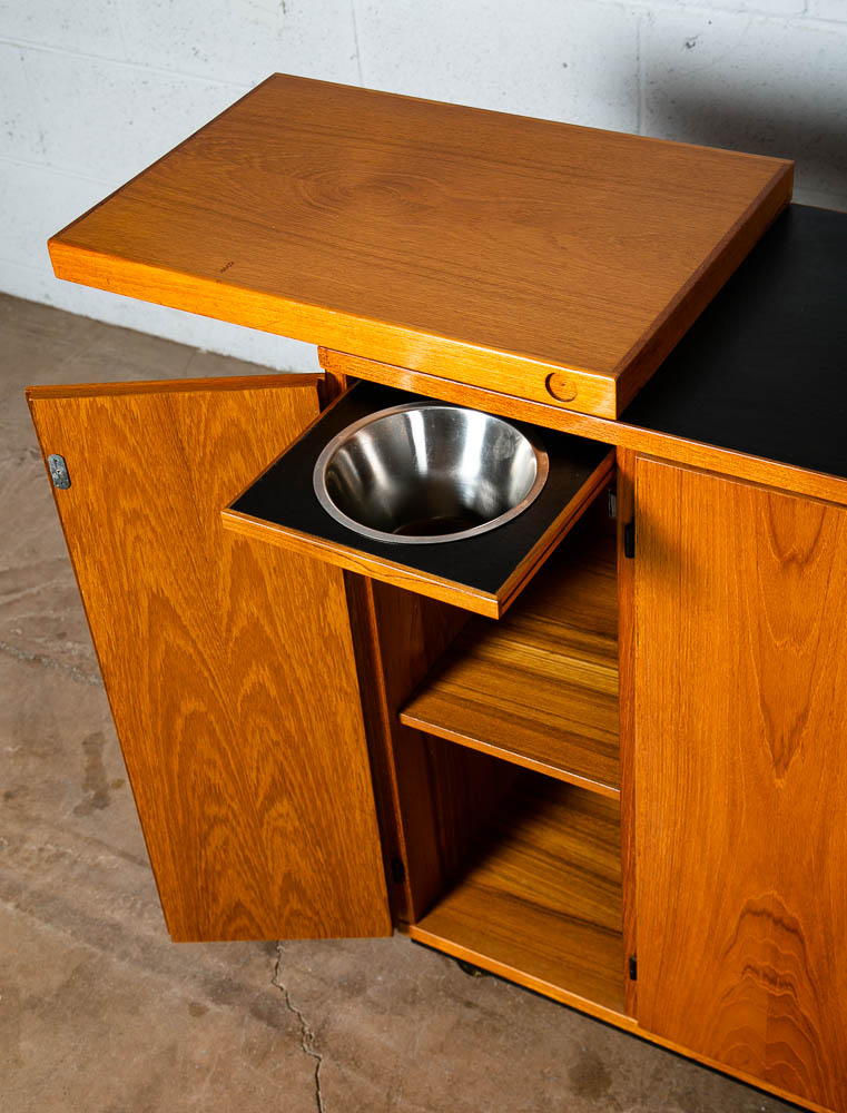 Mid Century Modern Bar Cart Cabinet Dyrlund Liquor Teak Storage Rolling Glass NM - Image 5