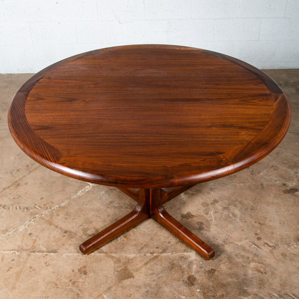 Mid Century Modern Dining Table Glenn of California Solid Walnut Round Danish NM x3 leaves