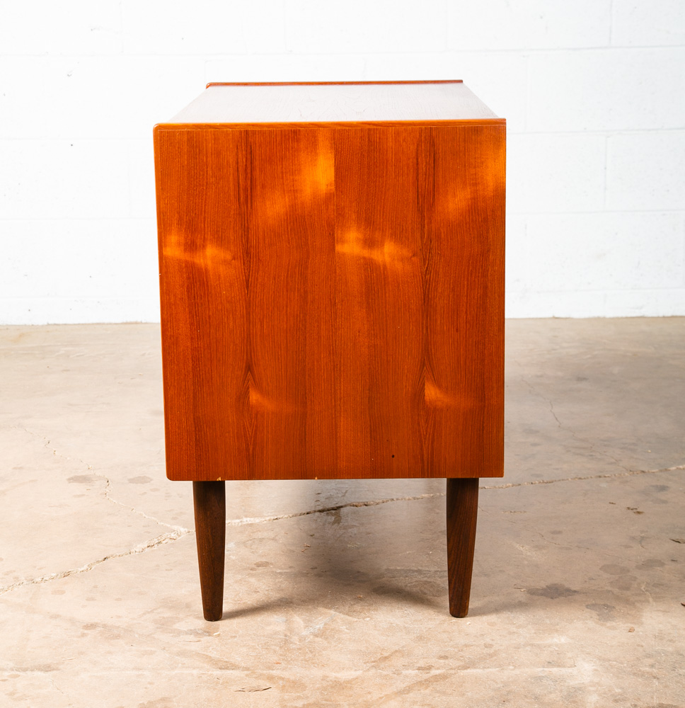 Mid Century Danish Modern Chest Drawers Dresser 3 drawer Teak Wood Denmark Table - Image 5