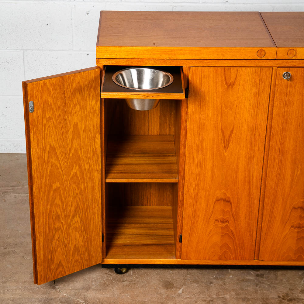 Mid Century Modern Bar Cart Cabinet Dyrlund Liquor Teak Storage Rolling Glass NM - Image 10