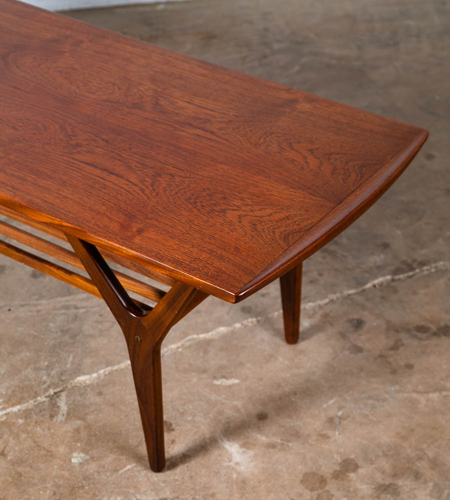 Mid Century Danish Modern Coffee Table Surfboard Shelf Teak Henning Kjaernulf NM - Image 8