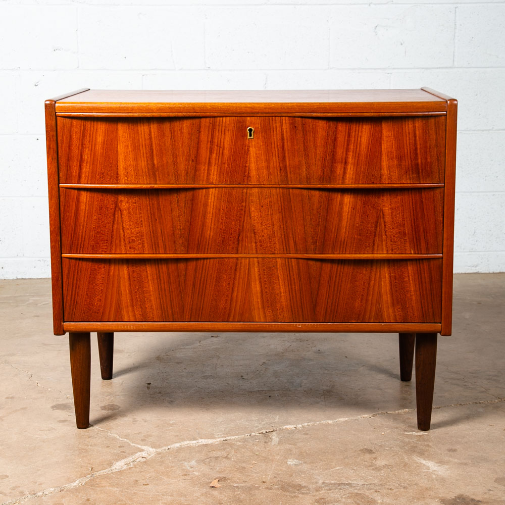 Mid Century Danish Modern Chest Drawers Dresser 3 drawer Teak Wood Denmark Table - Image 2