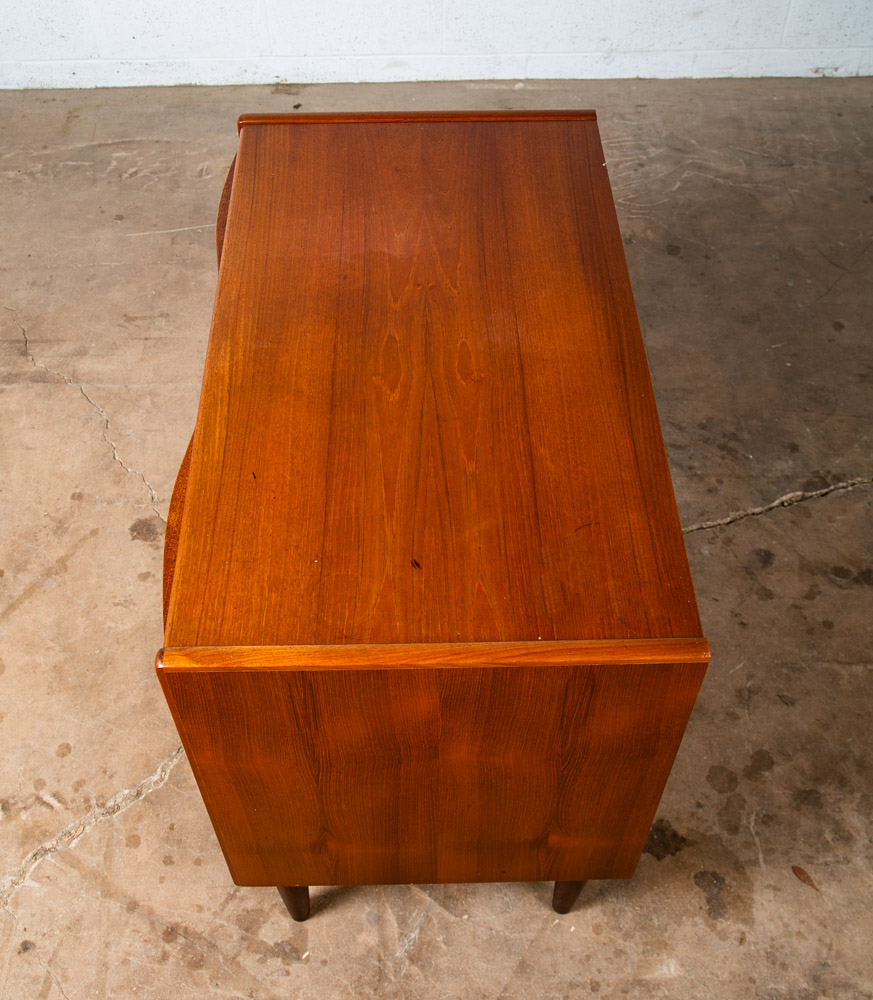 Mid Century Danish Modern Chest Drawers Dresser 3 drawer Teak Wood Denmark Table - Image 11
