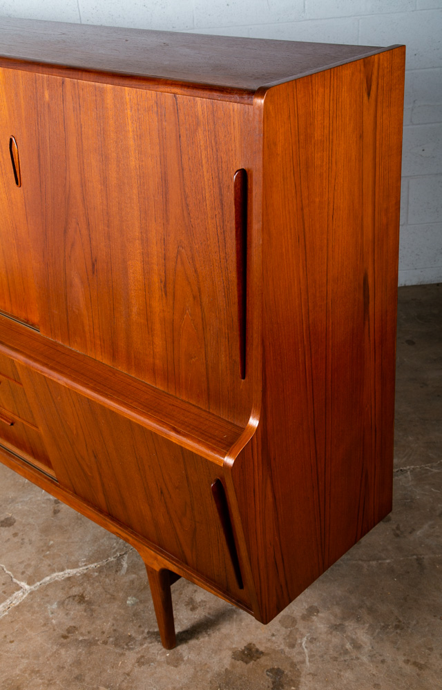 Mid Century Danish Modern Credenza Teak Sideboard Large Cabinet Drawers Doors NM - Image 8
