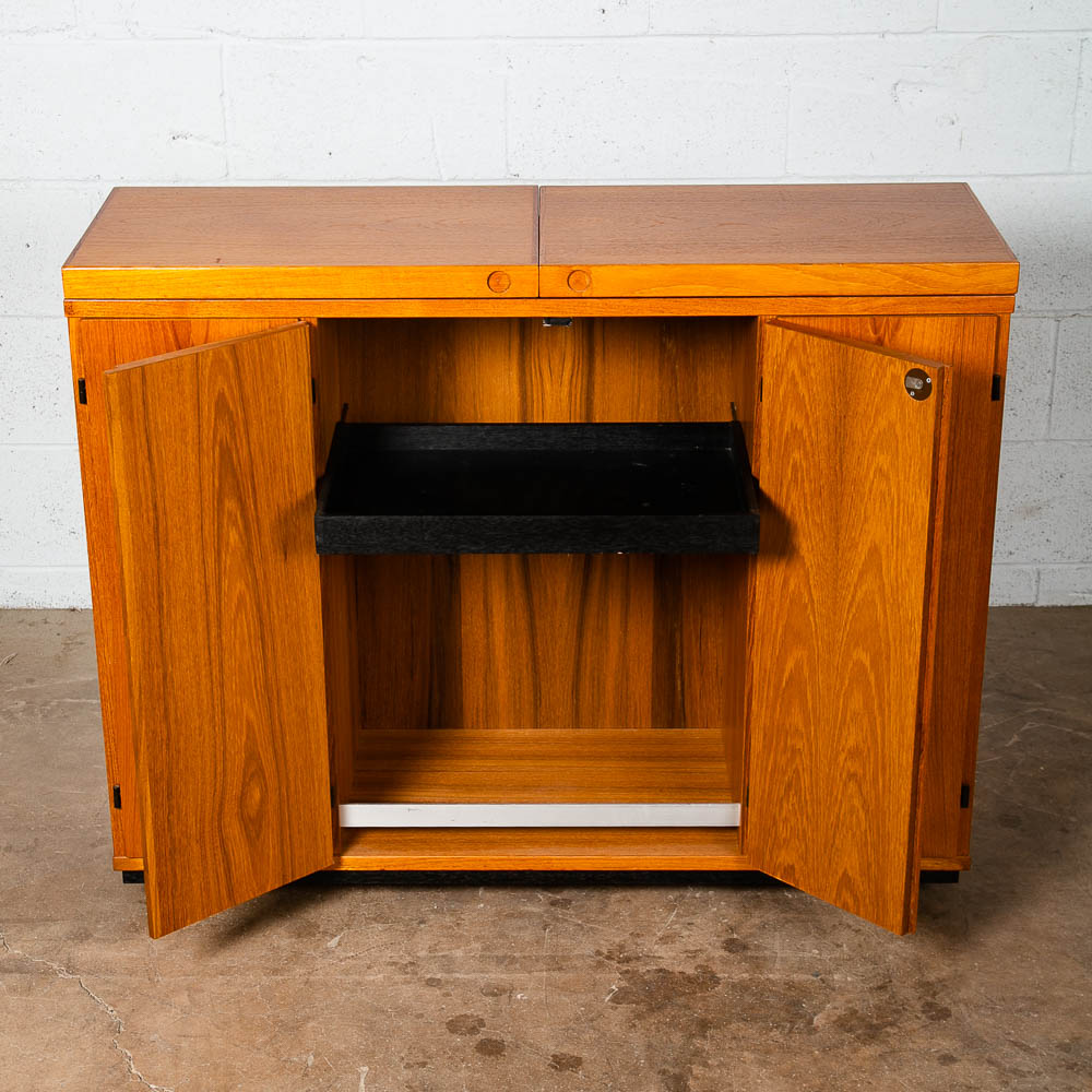 Mid Century Modern Bar Cart Cabinet Dyrlund Liquor Teak Storage Rolling Glass NM - Image 7