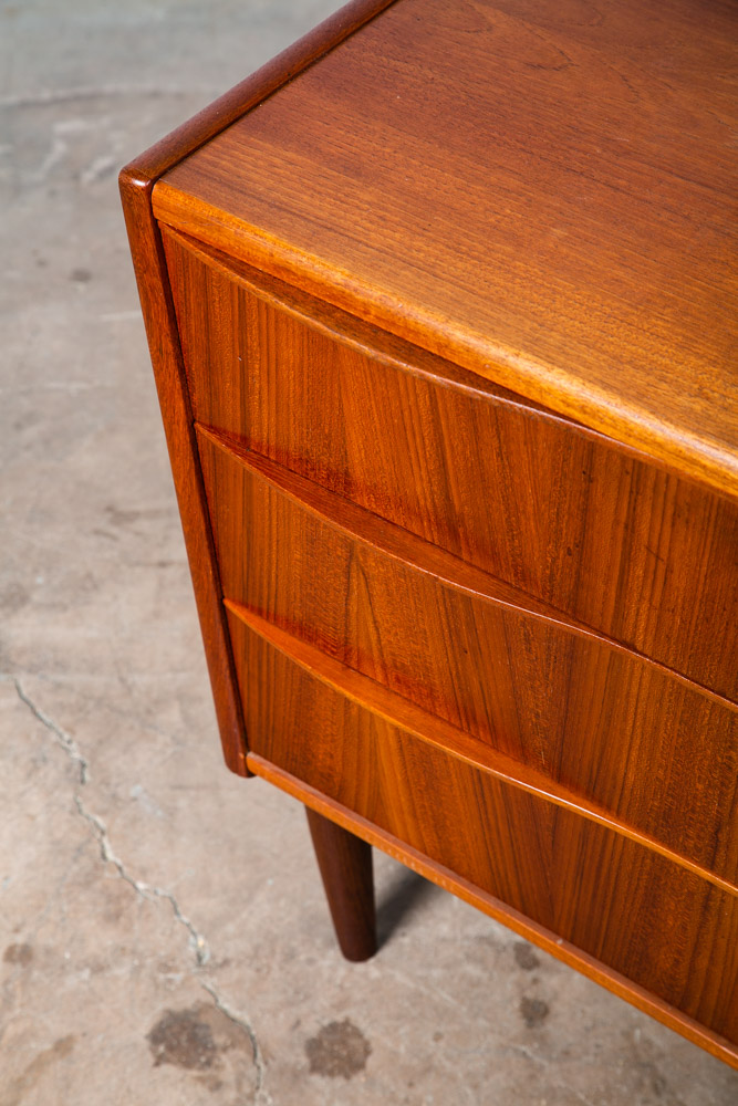Mid Century Danish Modern Chest Drawers Dresser 3 drawer Teak Wood Denmark Table - Image 9