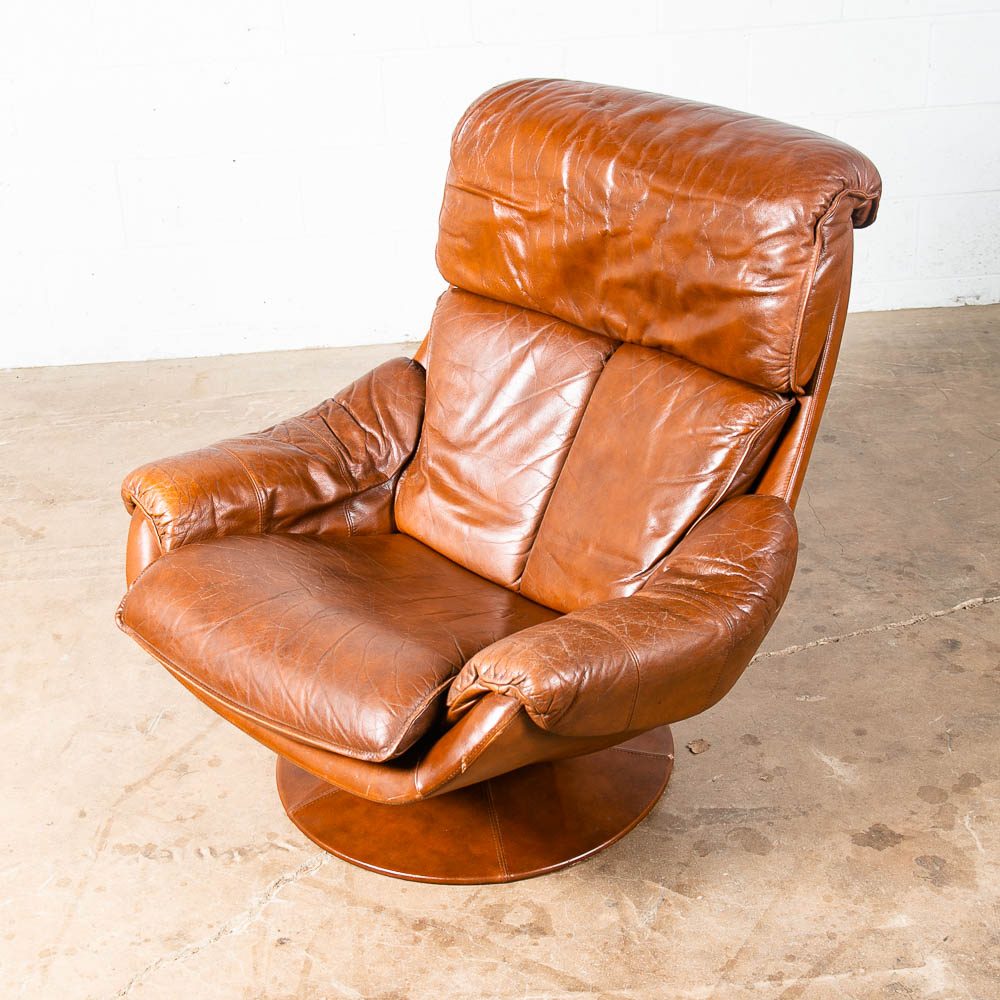 Mid Century Danish Modern Lounge Chair Brown Leather Danish Swivel Arm Artima - Image 6
