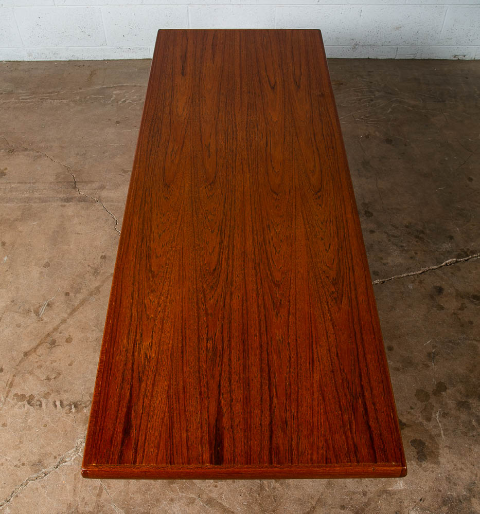 Mid Century Danish Modern Coffee Table Surfboard Shelf Denmark Teak Wide Vintage - Image 4