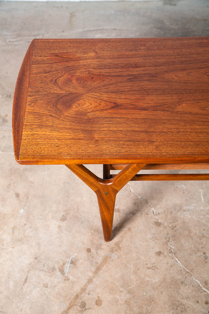 Mid Century Danish Modern Coffee Table Surfboard Shelf Teak Henning Kjaernulf NM - Image 9