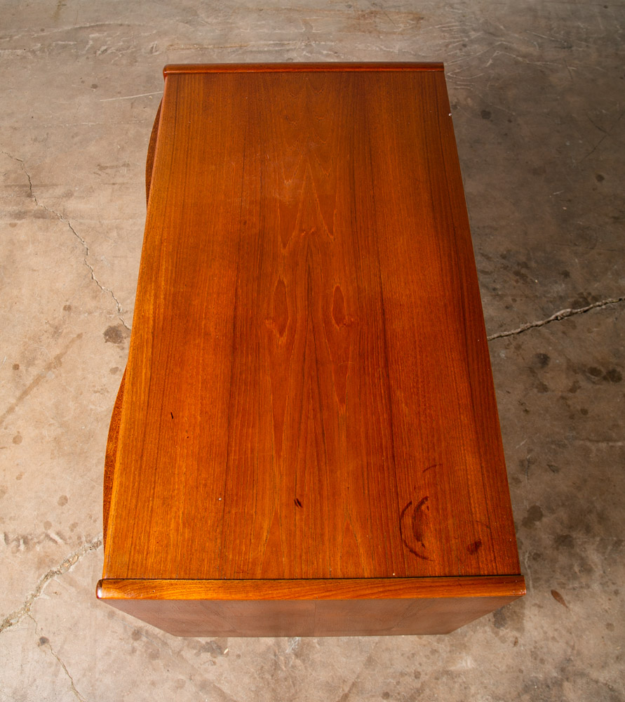 Mid Century Danish Modern Chest Drawers Dresser 3 drawer Teak Wood Denmark Table - Image 6