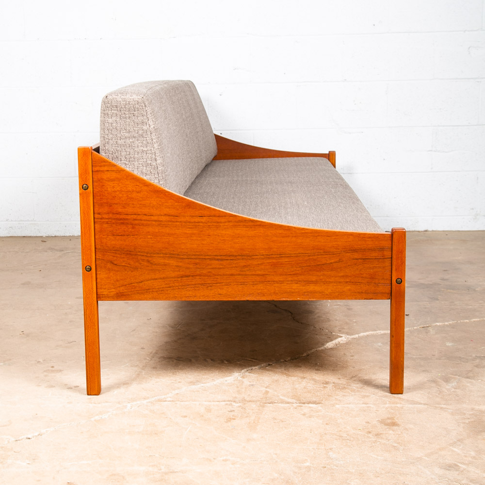 Mid Century Danish Modern Daybed Sofa Grey Fabric Cushions Teak Wood Denmark Mcm - Image 3