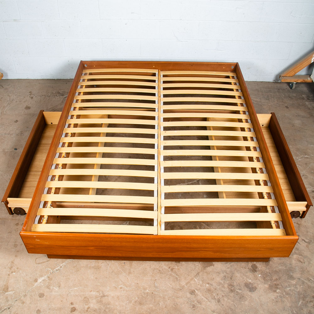 Mid Century Danish Modern Headboard Bed Frame Teak Floating Queen Size Storage - Image 3