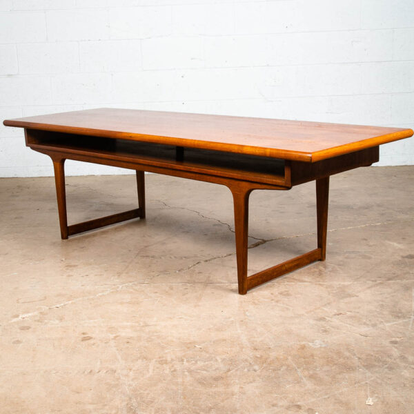 mMid Century Danish Modern Coffee Table Solid Teak Surfboard Shelf Storage Mcm
