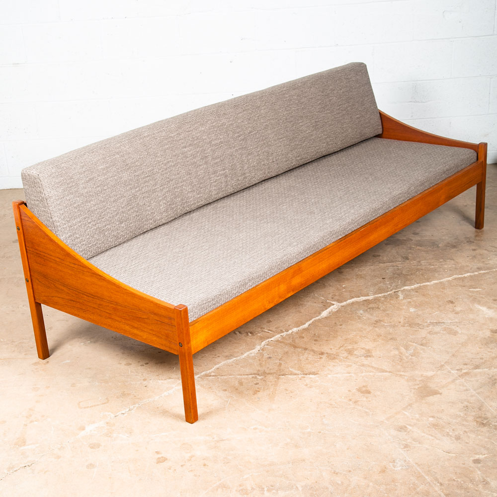 Mid Century Danish Modern Daybed Sofa Grey Fabric Cushions Teak Wood Denmark Mcm - Image 2