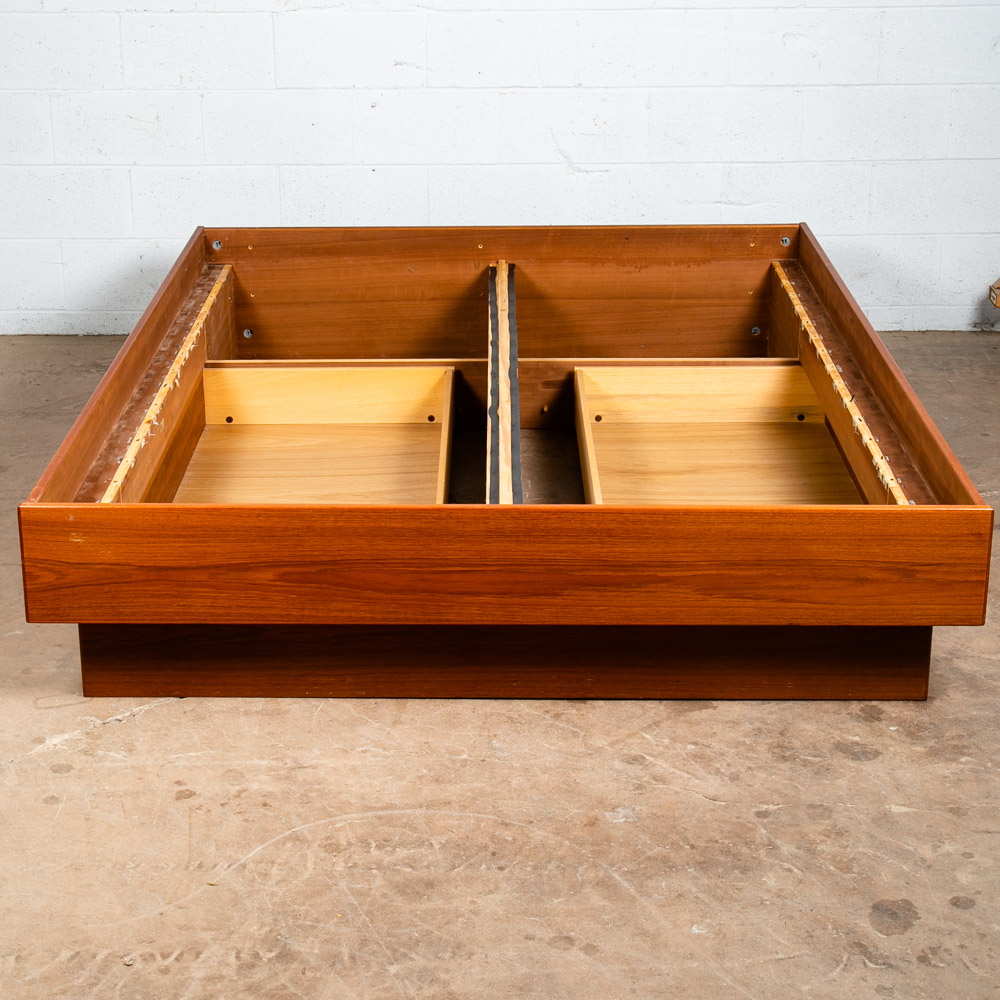 Mid Century Danish Modern Headboard Bed Frame Teak Floating Queen Size Storage - Image 2