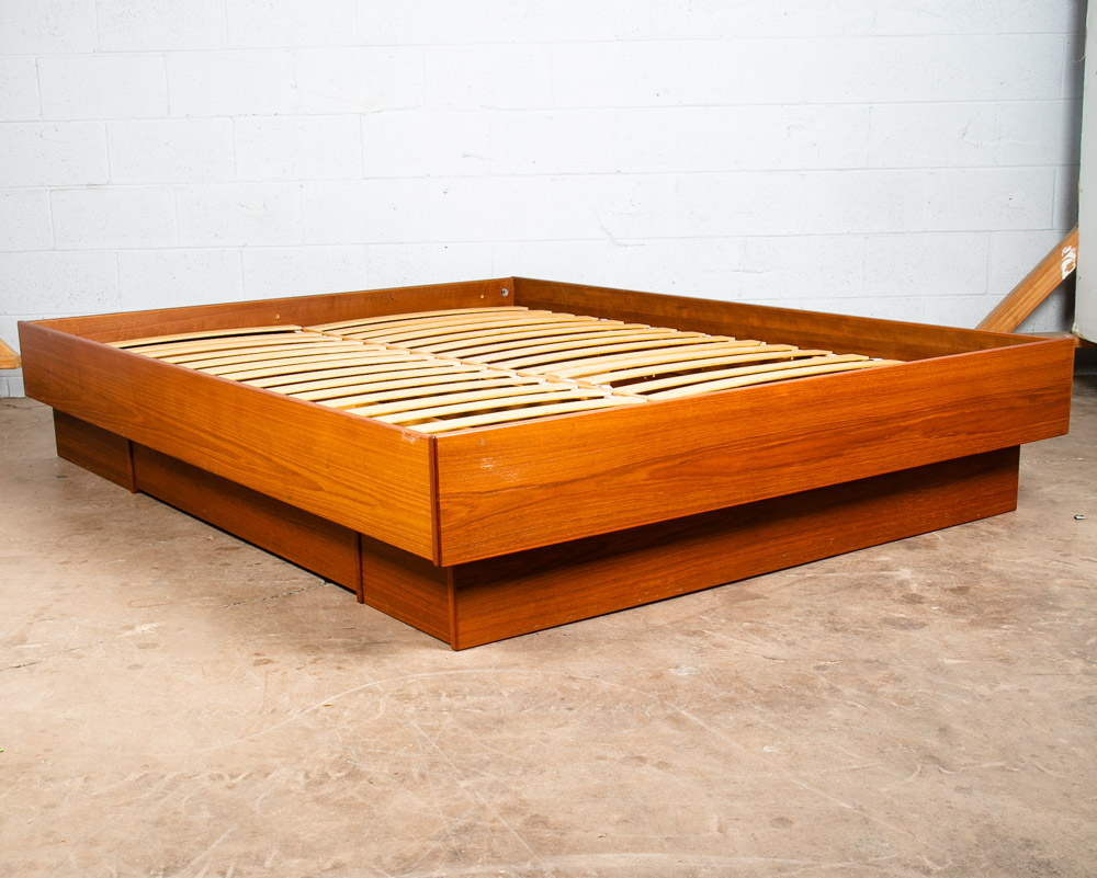 Mid Century Danish Modern Headboard Bed Frame Teak Floating Queen Size Storage - Image 7