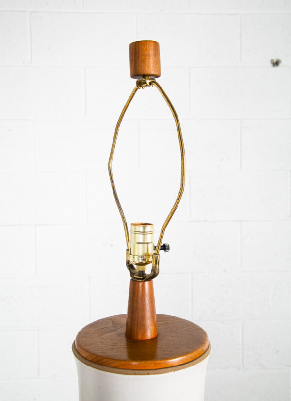 Mid Century Modern Table Lamp Martz Marshall Studios White Walnut Ceramic # 221 - Image 5
