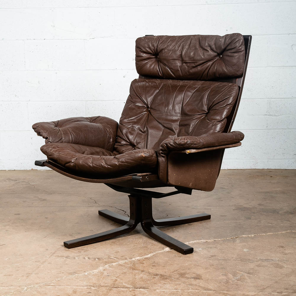 Mid Century Danish Modern Lounge Chair Brown Leather Swivel Tufted Armchair VG - Image 2