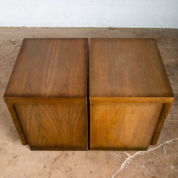 Mid Century Modern Nightstands End Side Tables Set American Martinsville Drawers - Image 4
