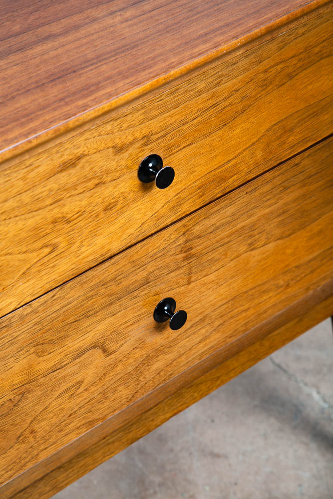 Mid Century Modern Nightstand End Side Table Walnut 2 Drawer American Vintage NM - Image 9