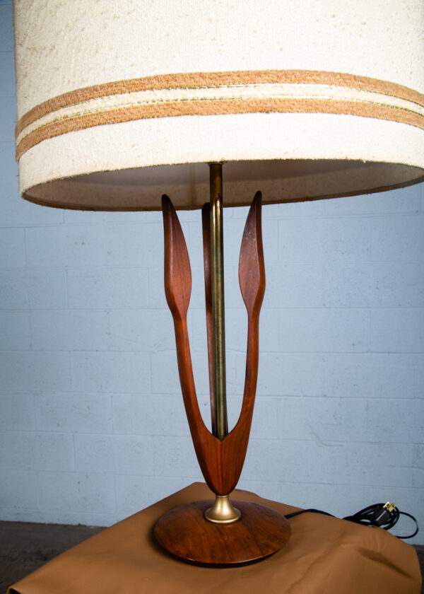 Mid Century Modern Table Lamp Sculptural Walnut Wood Adrian Pearsall Kagan Brass - Image 3