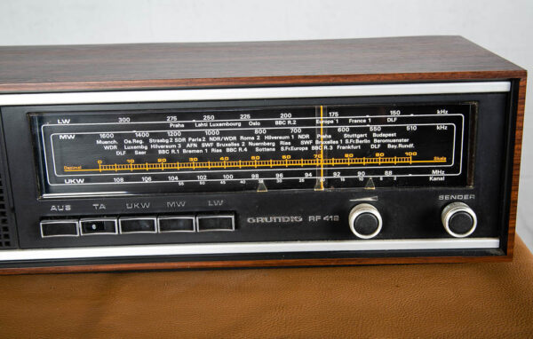 Vintage Grundig RF 412 Ampli Radio Receiver AS IS Rosewood Hifi Vintage Tabletop - Image 4