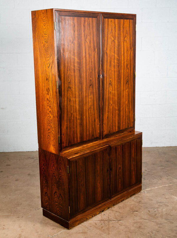 Mid Century Danish Modern Cabinet Brazilian Rosewood Doors Poul Hundevad Shelves - Image 2