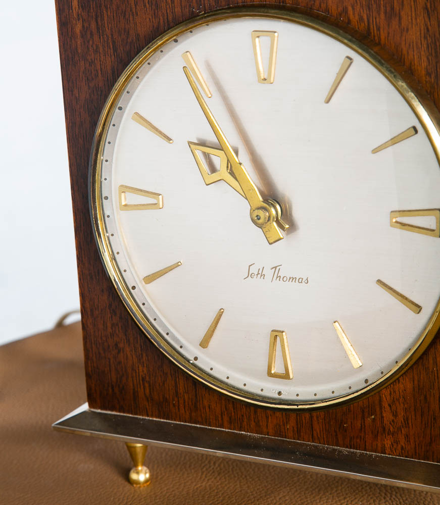 Mid Century Modern Clock Mantle Brass Wood Case Seth Thomas Electric Working VG - Image 10