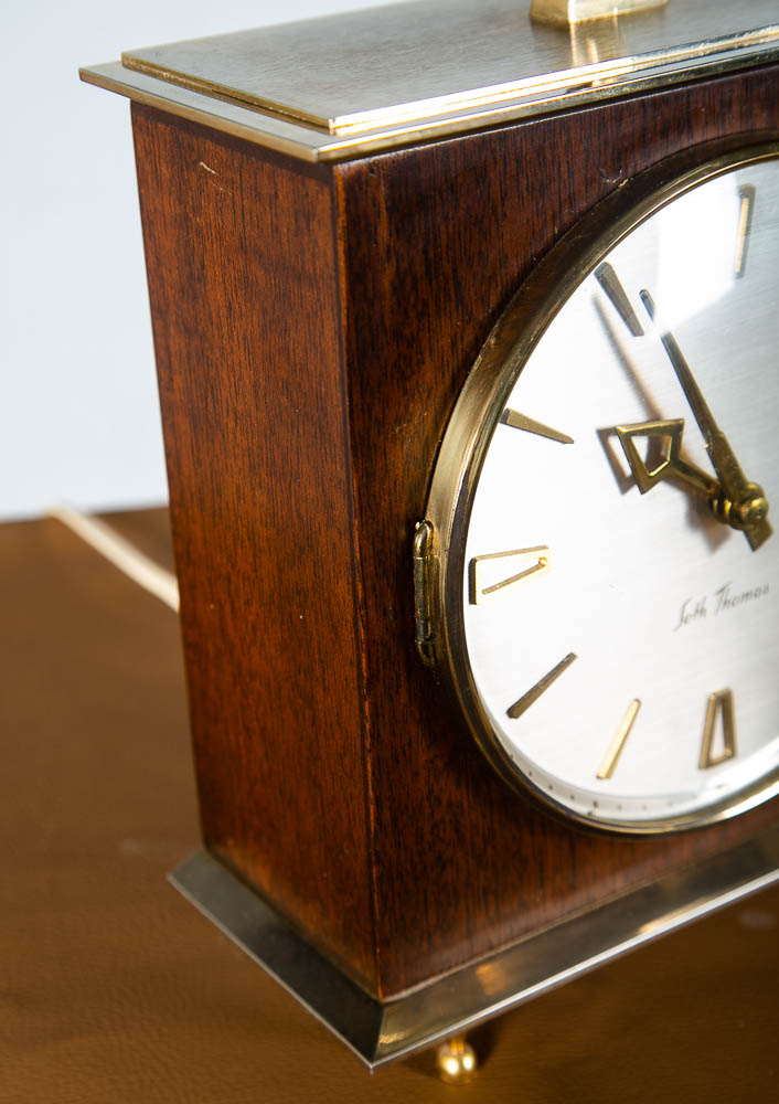 Mid Century Modern Clock Mantle Brass Wood Case Seth Thomas Electric Working VG - Image 9