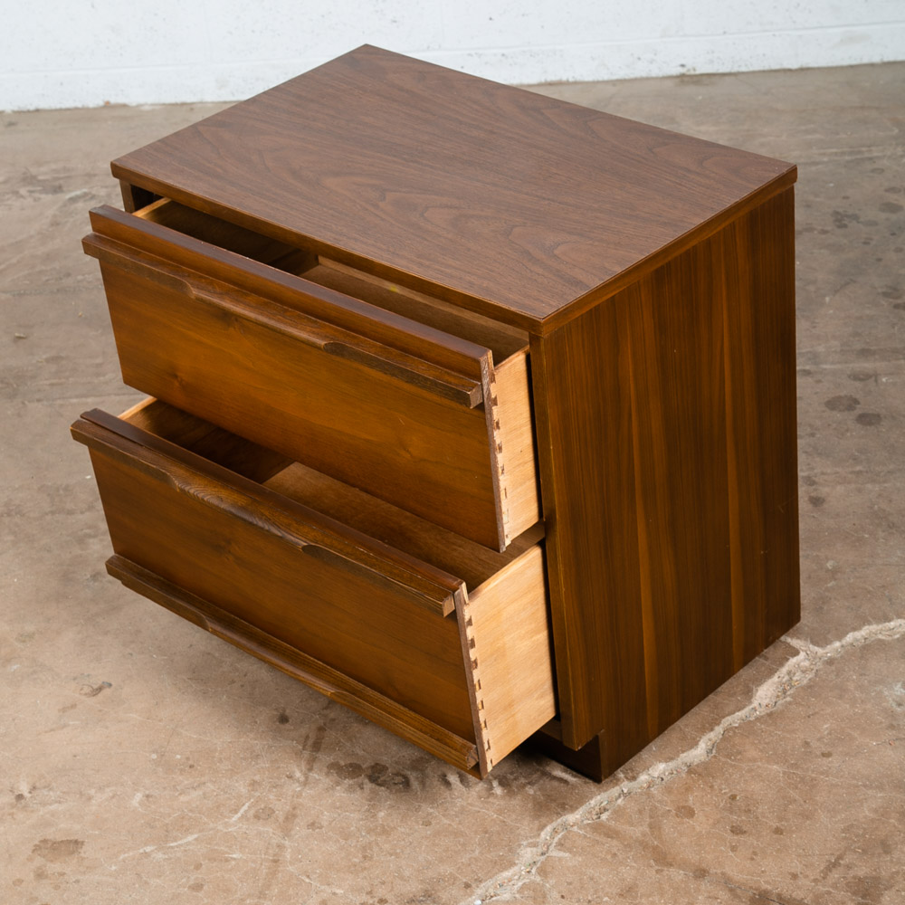 Mid Century Modern Nightstand Set Pair End Table 2 Drawer Walnut Mcm Vintage Two - Image 7